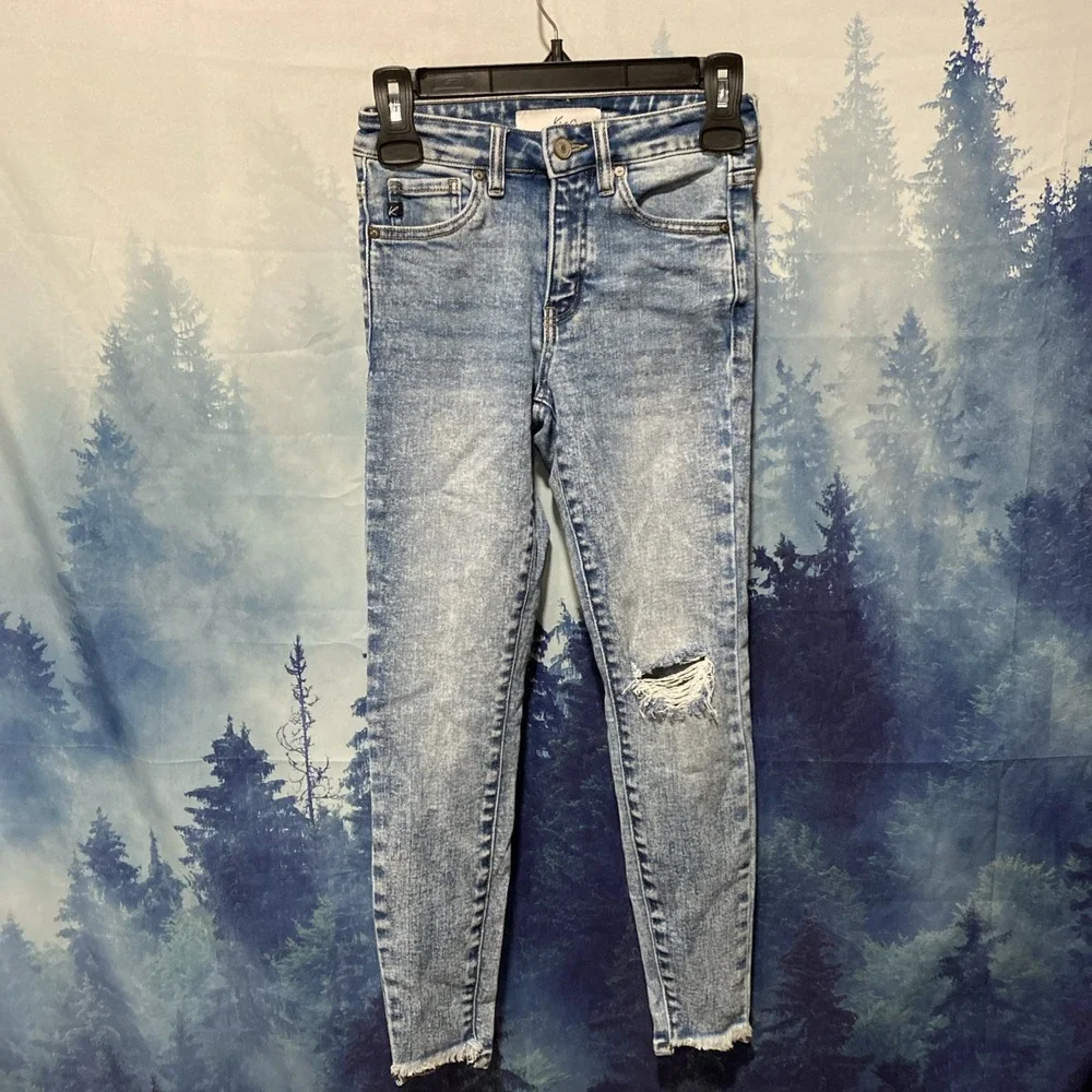 KanCan Jeans Women's 0/23 Blue Acid Wash Distressed High Waist Raw Hem Denim
